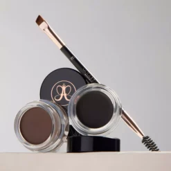 Anastasia Beverly Hills Dip Brow Pomade Medium Brown