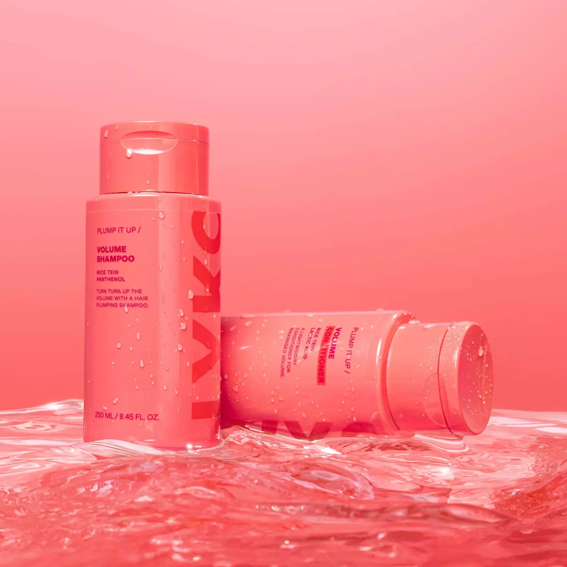 By LykoPlump It Up Volume Shampoo 250 ml