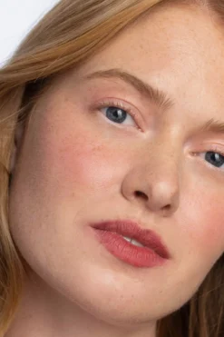 CLE Melting Lip Powder Nude Blush
