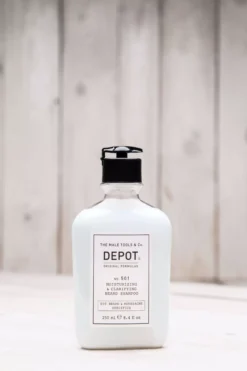 DEPOT MALE TOOLS No. 501 Moisturizing & Clarifying Beard Shampoo 250 ml