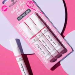 essence What The Fake! Mini Nail Glue
