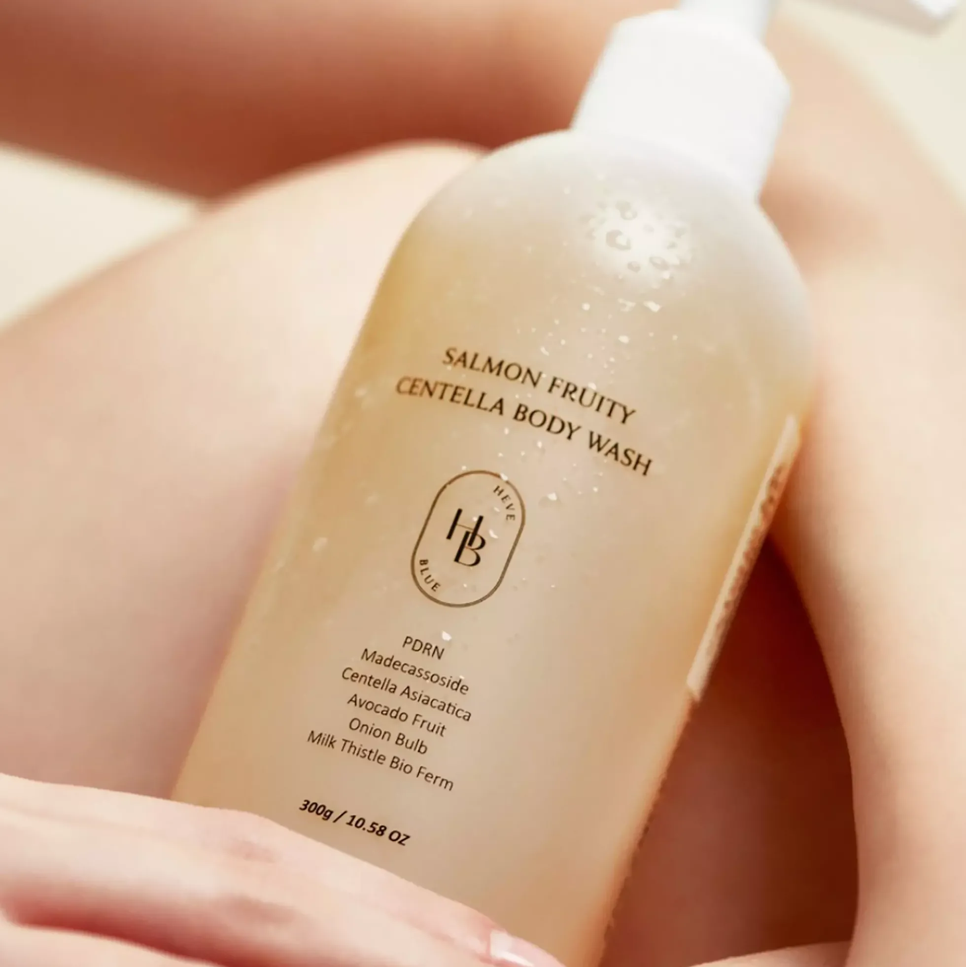 Heveblue Salmon Fruity Centella Body Wash 300 ml