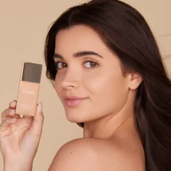 ICONIC London Super Smoother Blurring Skin Tint Cool Fair