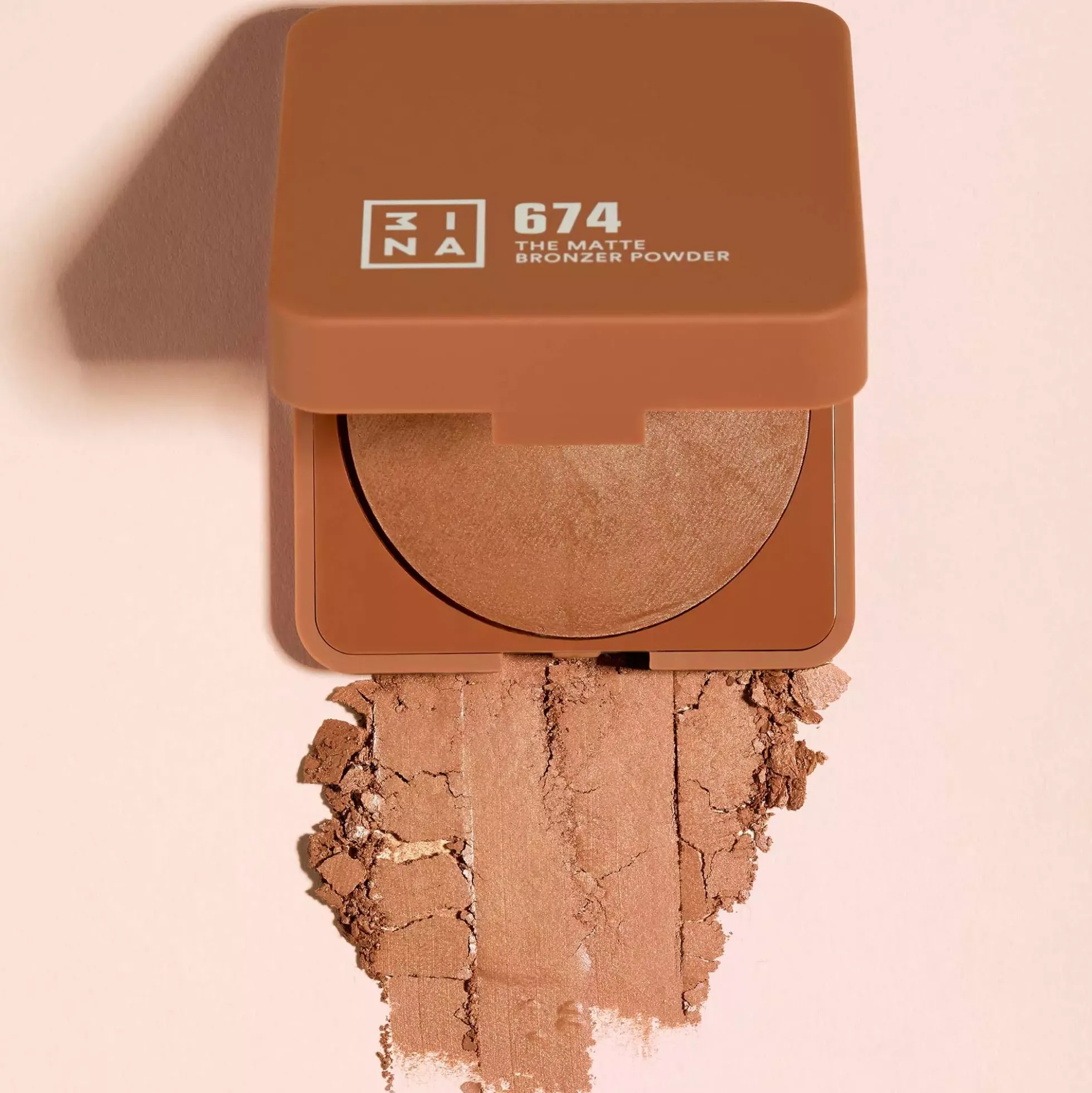3INA The Bronzer Powder 658