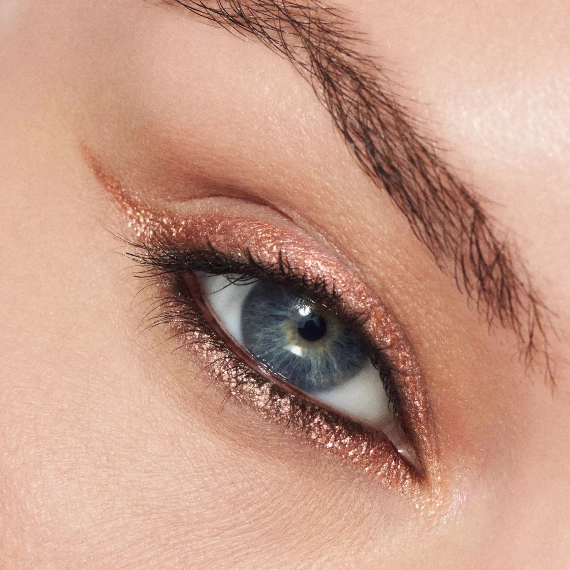MAC Cosmetics Dazzleshadow Liquid Eye Shadow Silver Surfer