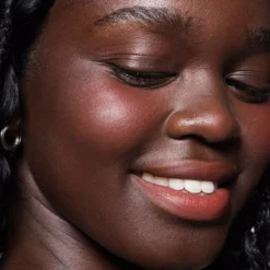 MAC CosmeticsPowder Kiss Lip + Cheek Mousse Devoted To Chili