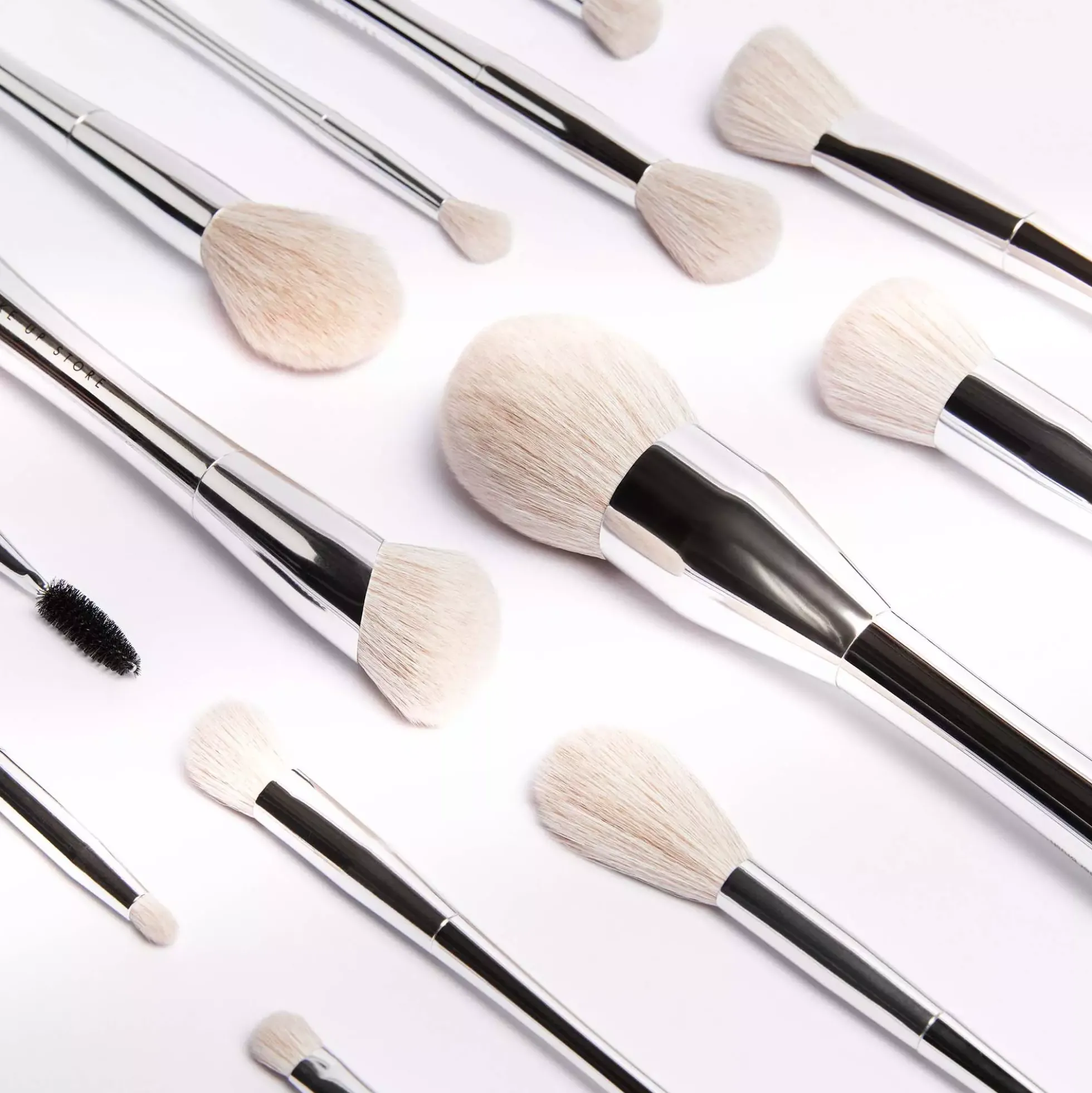 Make Up StoreFace Brushes Angled Concealer Brush #09