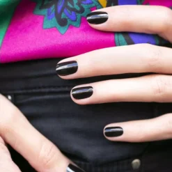 ManucuristGreen Nail Polish Fuchsia