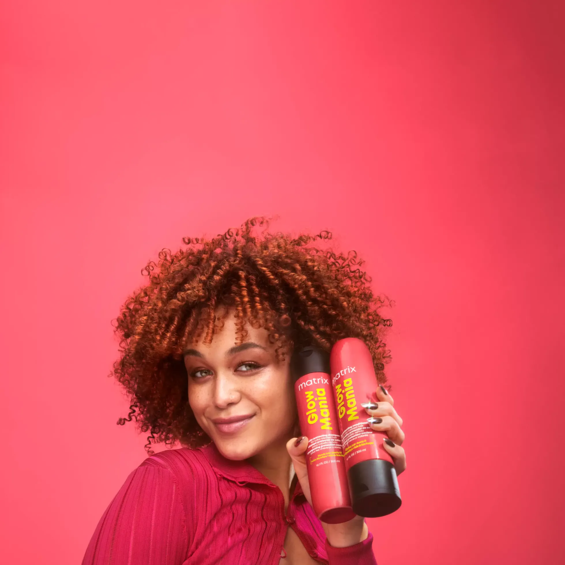 MatrixGlow Mania Color Protecting Shampoo 300 ml