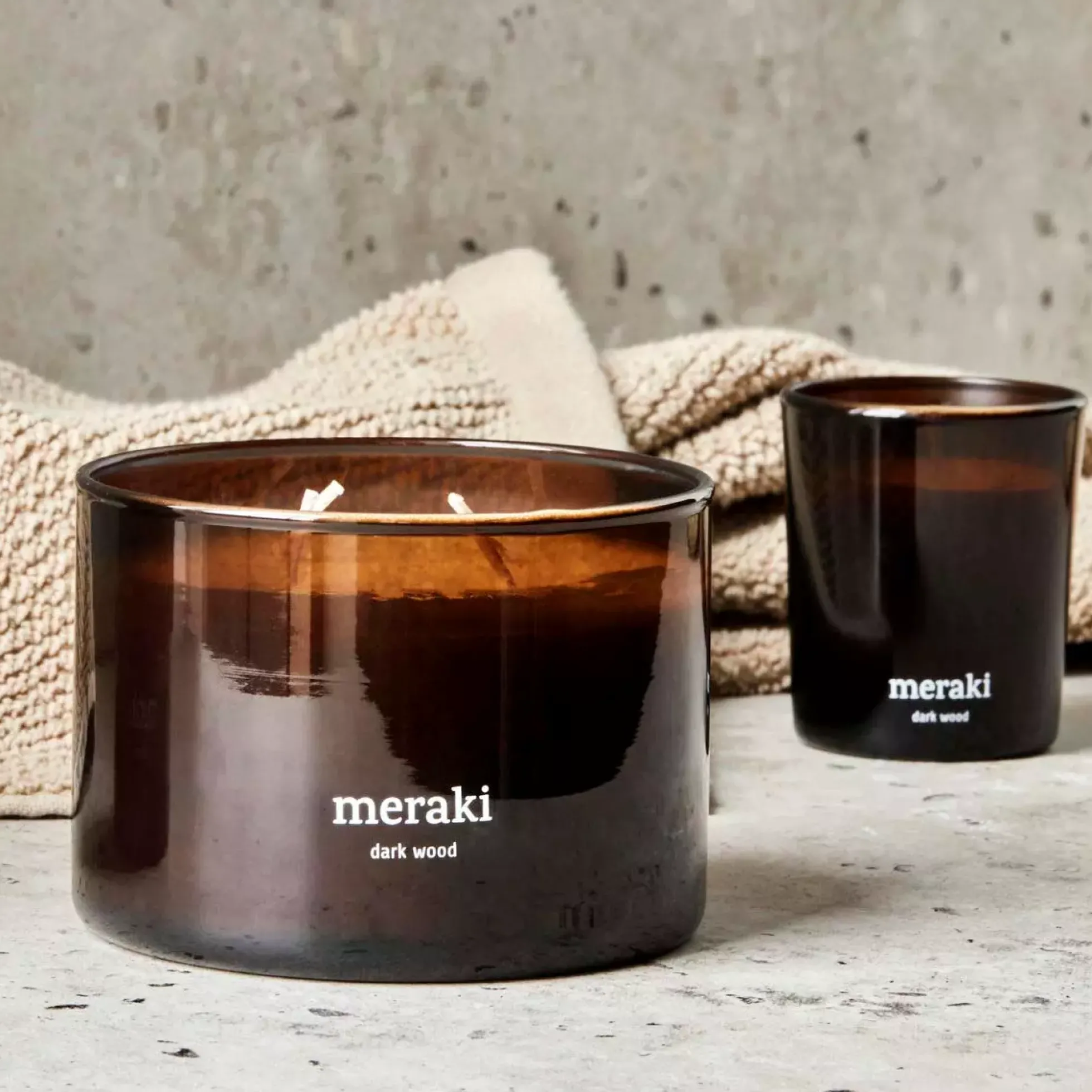 MerakiDark Wood Scented Candle Small