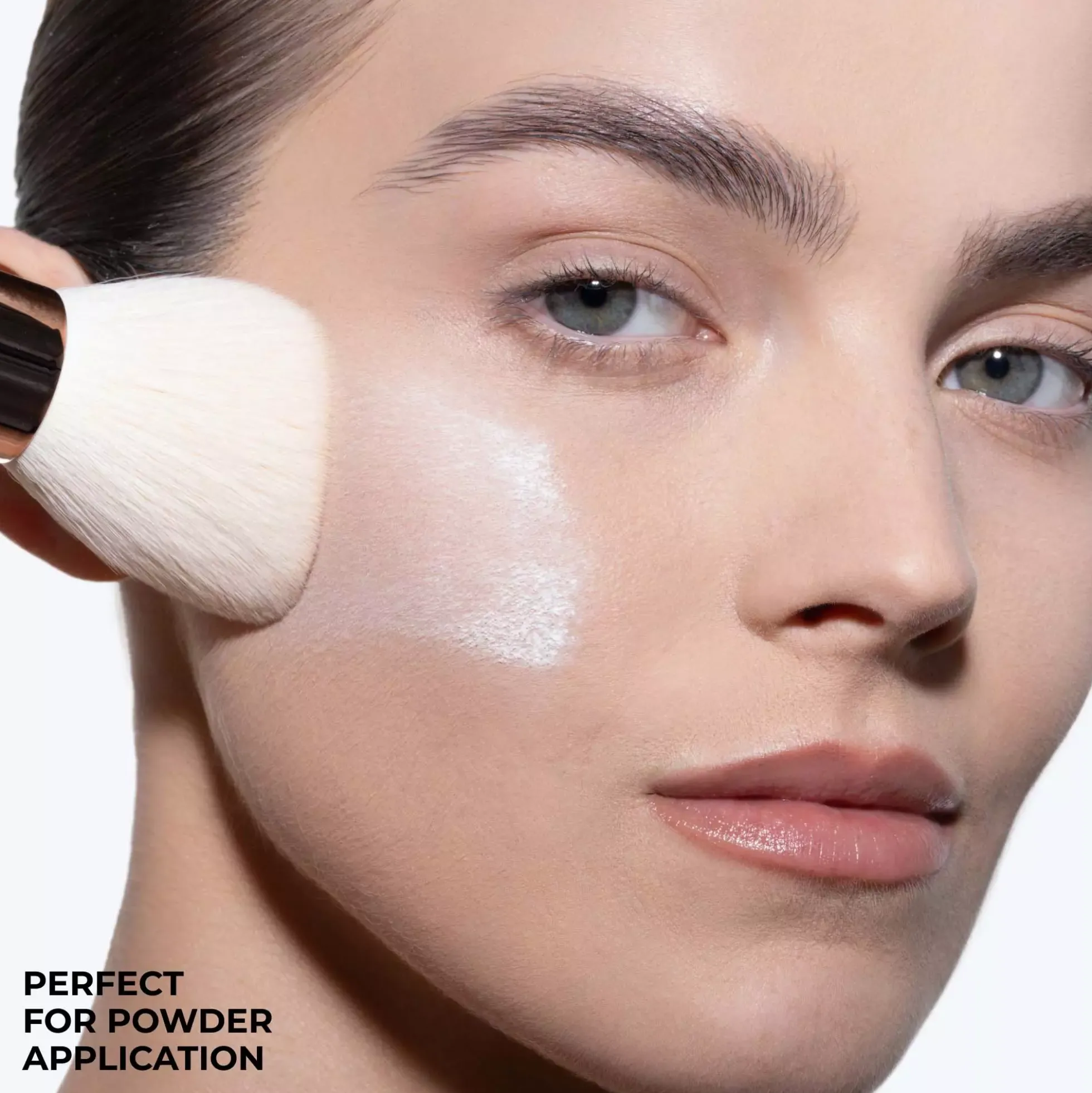 Natasha Denona HY-GLAM Powder Brush