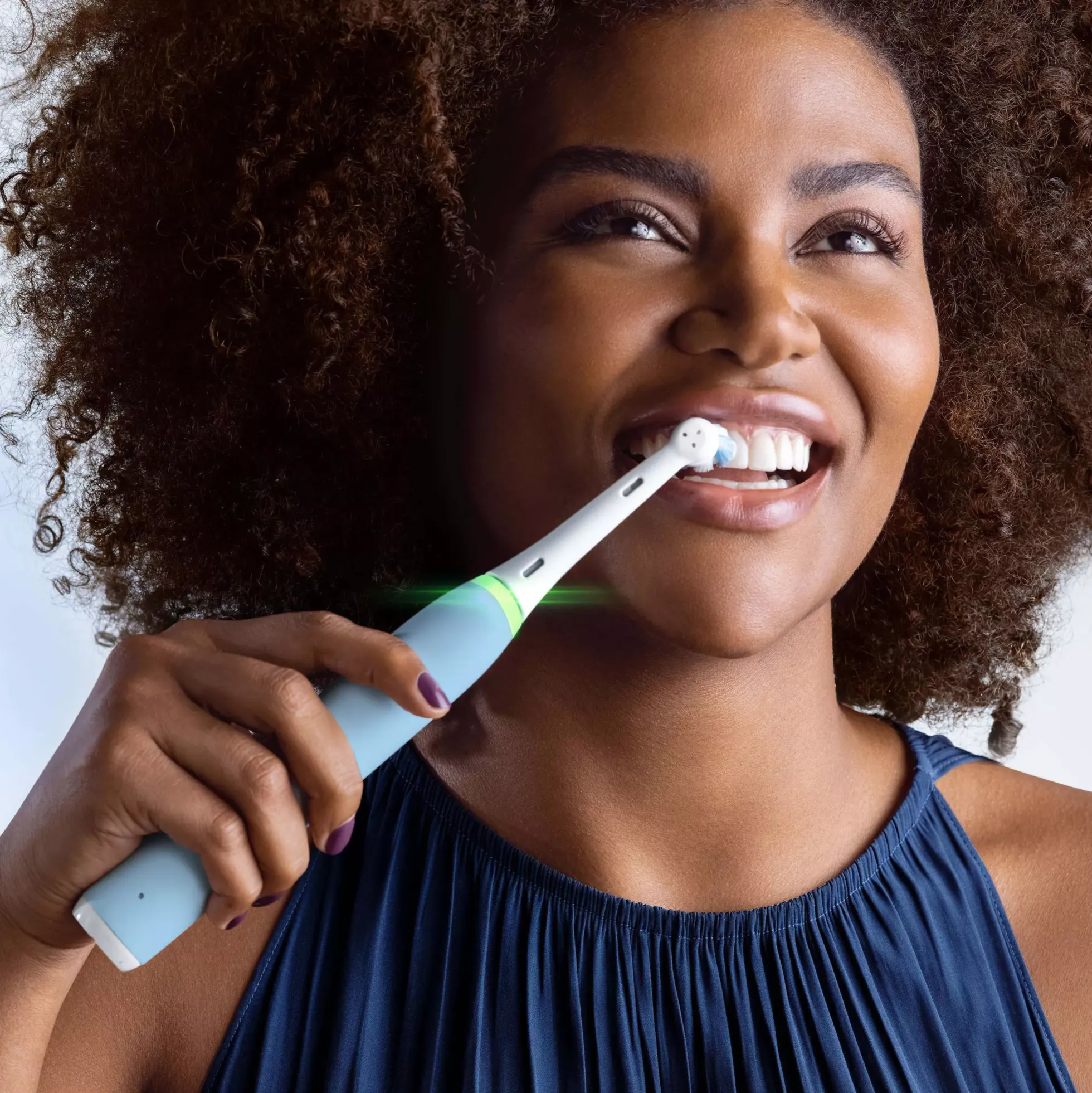 Oral B iO 3S Electric Toothbrush Designed By Braun Blue