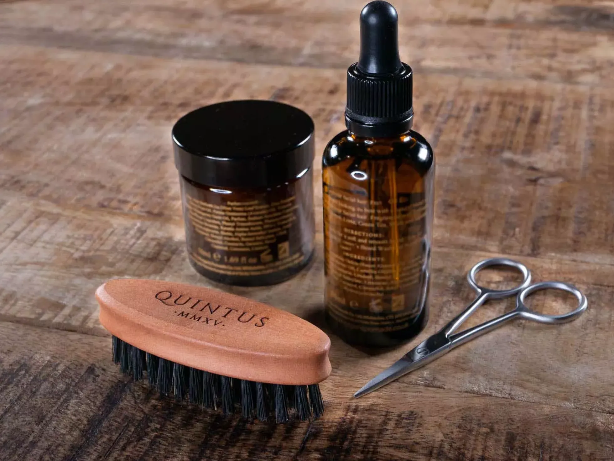 Quintus MMXV Small Beard Brush Pearwood Soft Natural Bristles