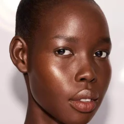 Rimmel Turbocharged Glow 005 Iconic As Usual