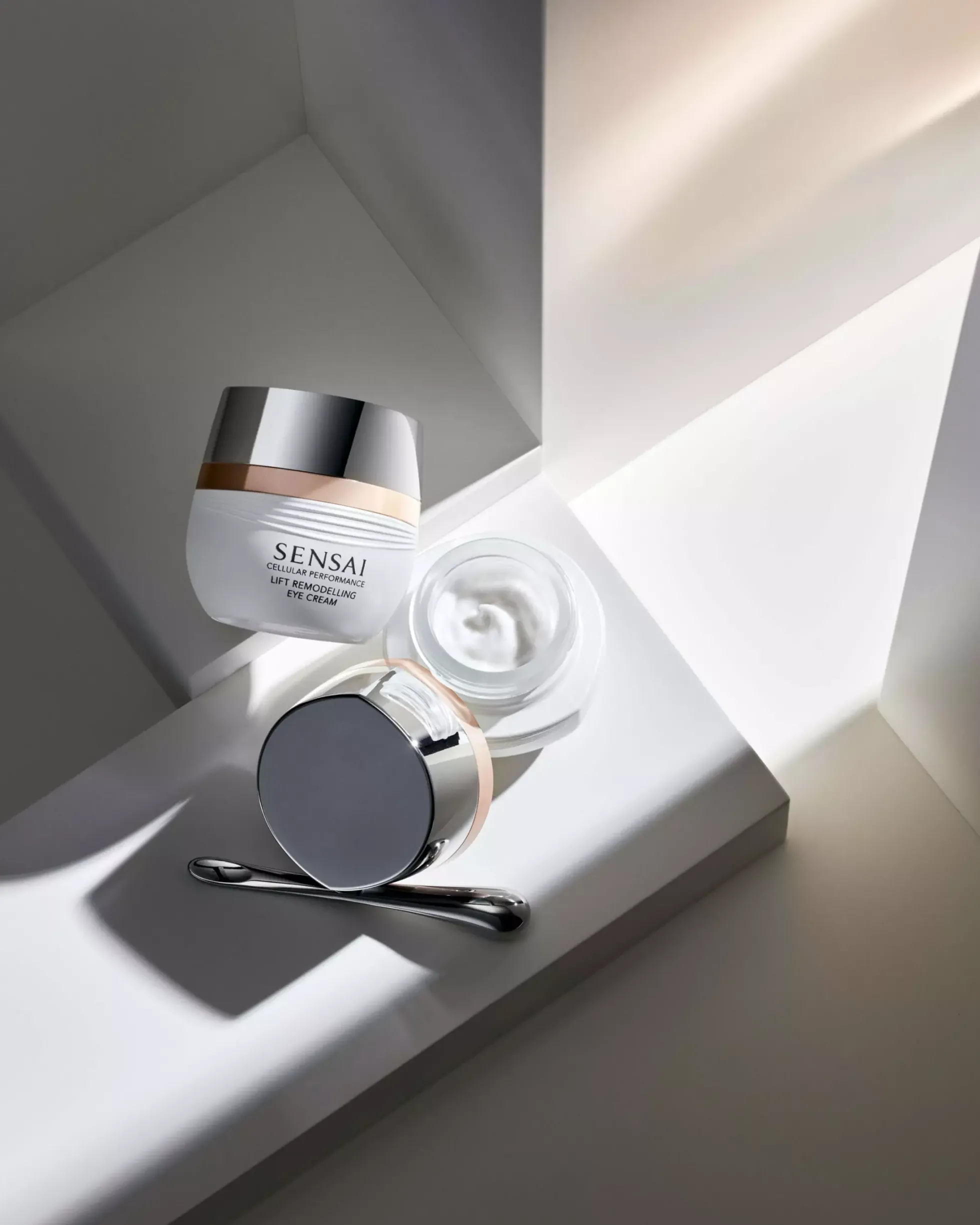 SensaiCellular Performance Lift Remodelling Eye Cream 15 ml