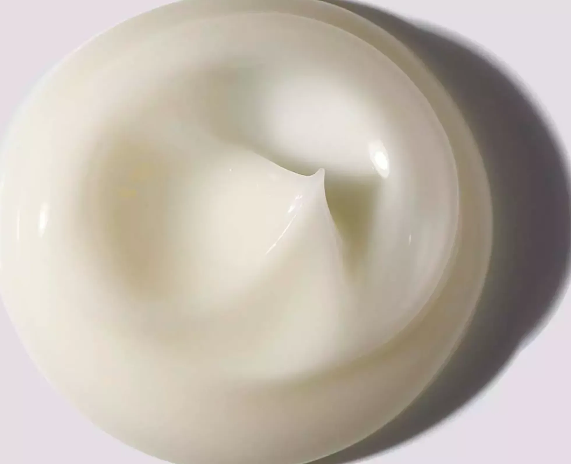 Shu UemuraEssence Absolue nourishing overnight hair serum 150 ml