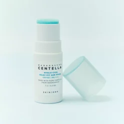 SKIN1004 Madagascar Centella Hyalu-Cica Silky-Fit Sun Stick 7 g