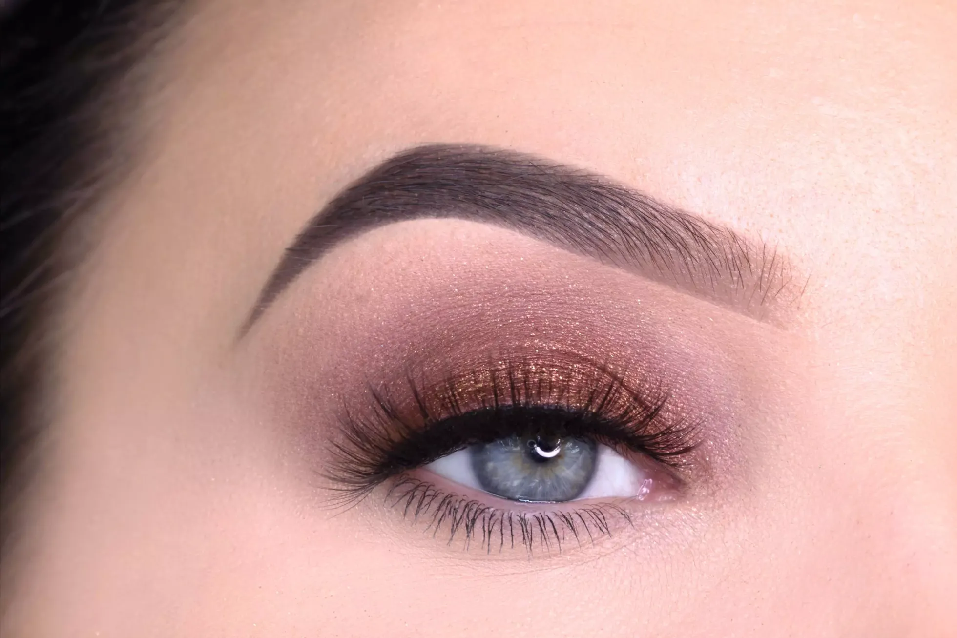 the Balm Lid Quid Sparkling Liquid Eyeshadow Champagne