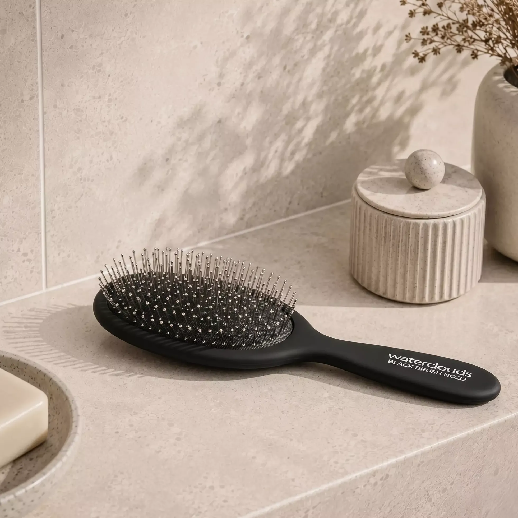 WatercloudsBlack Brush No.32 Detangling Steel Bristle Brush